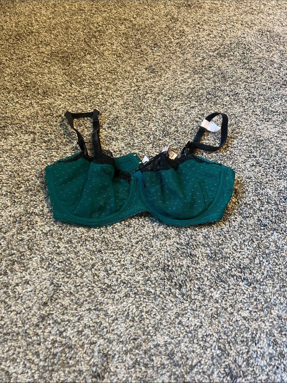 Victorias Secret Green Lace Underwire Bra